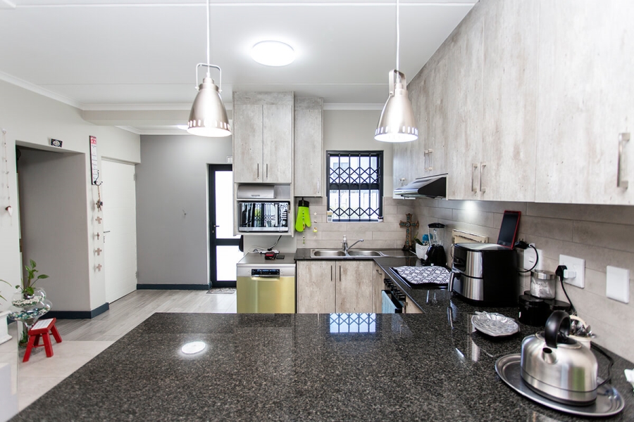 To Let 3 Bedroom Property for Rent in Zonnendal Western Cape